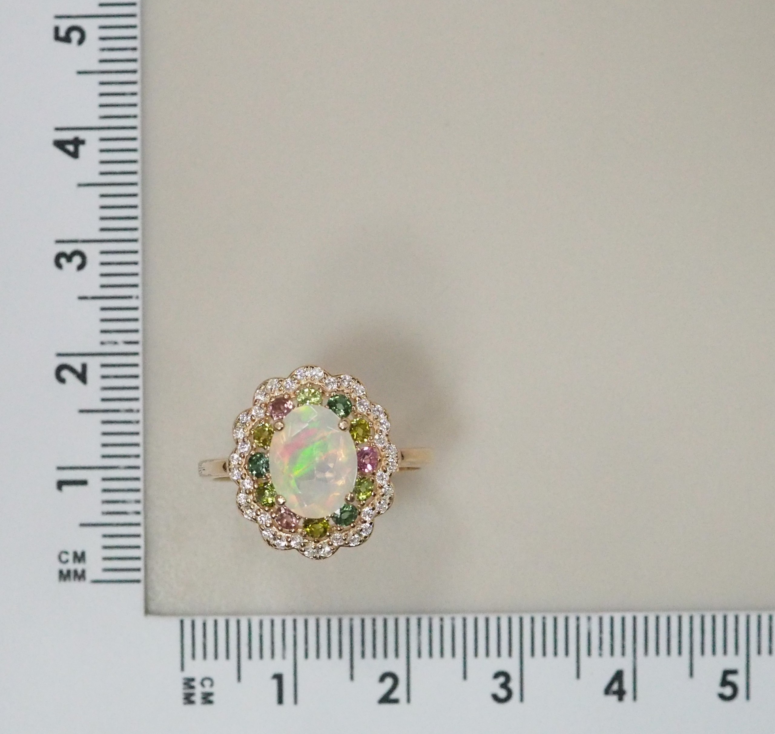 Серебряное кольцо с опалом